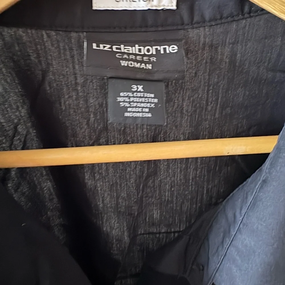 Liz Claiborne | Cotton Blend | Black Career Blouse | 3X Plus - Picture 3 of 6
